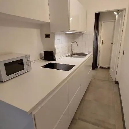 Renai Flat