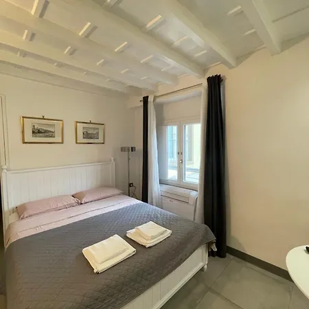 Apartment Renai Flat