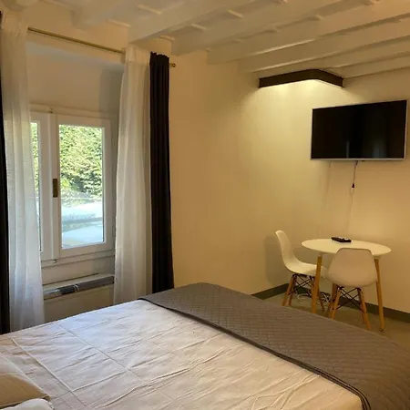 Renai Flat 피렌체